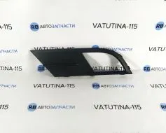 Решітка бампера з тум. L - 5C6853665E9B9