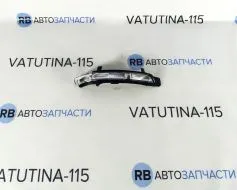 Покажчик повороту в дзеркалі R