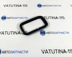 Рамка задн. пр / туманки R (чорна)