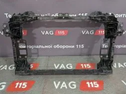 Панель передняя
