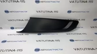 Решітка бампера L -пр/тум.