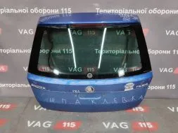 Кришка багажника Combi (дефект)