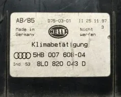 8L0820043D фото 11526